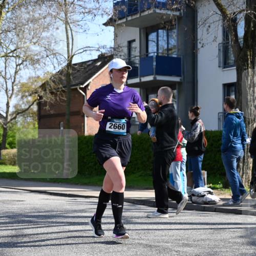 12.04.2026 - 45. Internationalen Wilhelmsburger Insellauf J. Mangold http://msf.ph/oto/9468014 12.04.2026 11:07:41 Ziel 4856, 3295, 2924, 2660, 2882, 2864, 3671, 4956, 3397, 2800, 4977, 3740 meine-sportfotos.de