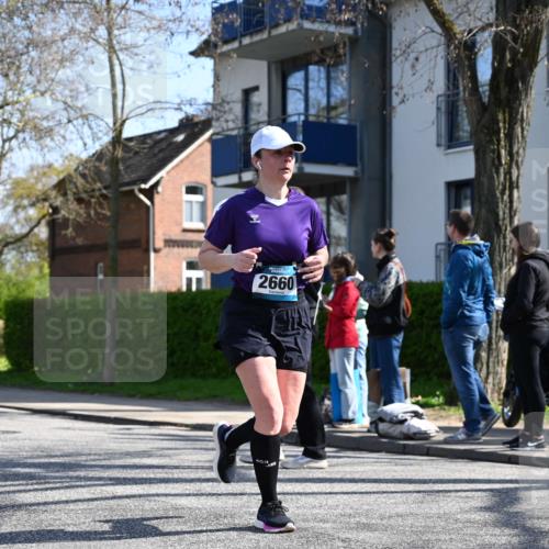 12.04.2026 - 45. Internationalen Wilhelmsburger Insellauf J. Mangold http://msf.ph/oto/9468017 12.04.2026 11:07:42 Ziel 4856, 3295, 2924, 2660, 2882, 2864, 3671, 4956, 4956, 3397, 2800, 4977, 3740, 2686 meine-sportfotos.de