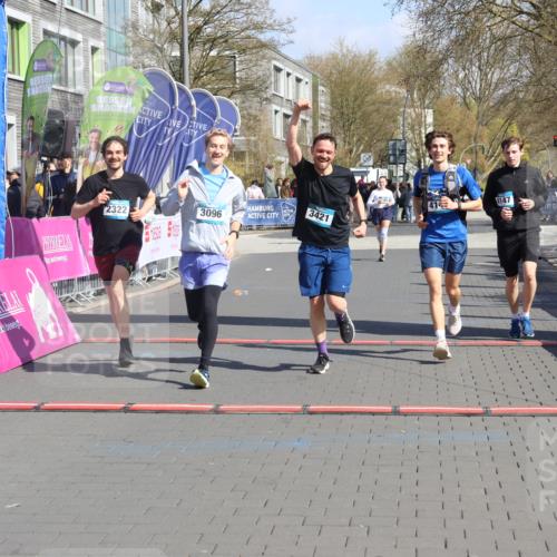 12.04.2026 - 45. Internationalen Wilhelmsburger Insellauf Strokosch-Dieckow http://msf.ph/oto/9468114 12.04.2026 11:19:09 Ziel 3633, 3096, 3421, 2322, 4148, 4147 meine-sportfotos.de