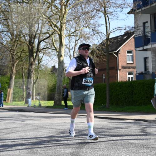 12.04.2026 - 45. Internationalen Wilhelmsburger Insellauf J. Mangold http://msf.ph/oto/9468120 12.04.2026 11:08:14 Ziel 3671, 4956, 3397, 2800, 4977, 3740, 2686, 4624, 3732, 4232, 3569, 5285, 0000, 2142, 4371 meine-sportfotos.de
