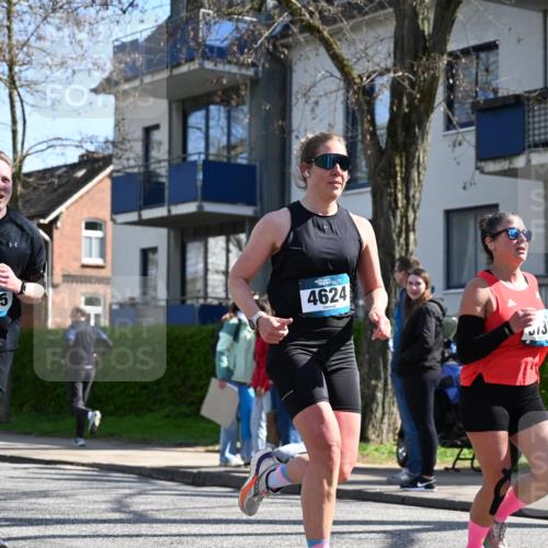 12.04.2026 - 45. Internationalen Wilhelmsburger Insellauf J. Mangold http://msf.ph/oto/9468154 12.04.2026 11:08:30 Ziel 2686, 4624, 3732, 4232, 3569, 5285, 0000, 2142, 4371, 3748, 3701, 3701, 2050, 4406, 3169, 2699, 3005, 5629 meine-sportfotos.de