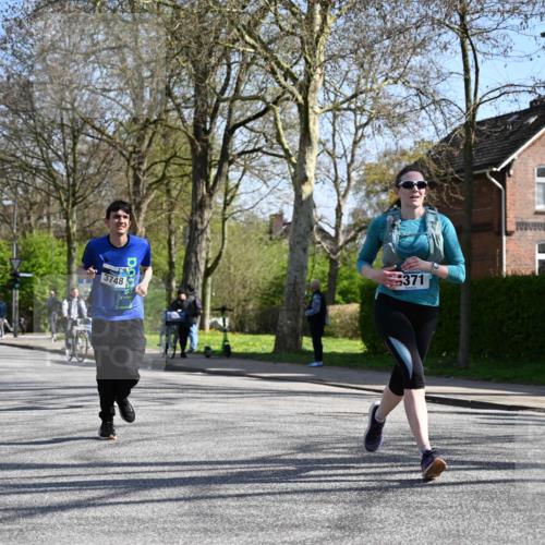 12.04.2026 - 45. Internationalen Wilhelmsburger Insellauf J. Mangold http://msf.ph/oto/9468197 12.04.2026 11:08:46 Ziel 4232, 3569, 5285, 0000, 2142, 4371, 3748, 3701, 2050, 4406, 3169, 2699, 3005, 5629, 2620, 2601, 4485, 3333 meine-sportfotos.de