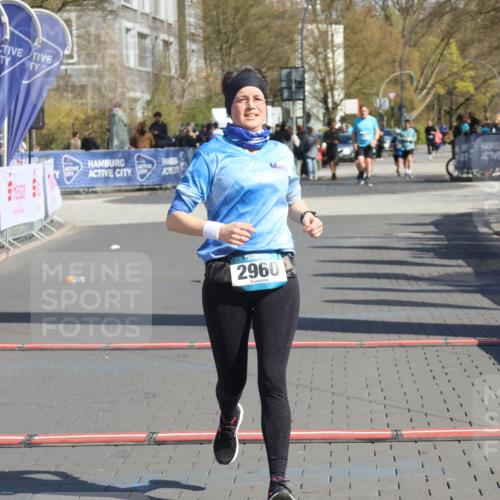 12.04.2026 - 45. Internationalen Wilhelmsburger Insellauf Strokosch-Dieckow http://msf.ph/oto/9468239 12.04.2026 11:19:27 Ziel 2960 meine-sportfotos.de