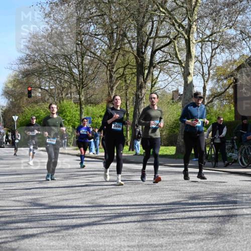 12.04.2026 - 45. Internationalen Wilhelmsburger Insellauf J. Mangold http://msf.ph/oto/9468247 12.04.2026 11:08:58 Ziel 2142, 4371, 3748, 3701, 2050, 4406, 3169, 2699, 3005, 5629, 2620, 2601, 4485, 3333, 2612, 3382, 4081, 3383, 2238 meine-sportfotos.de