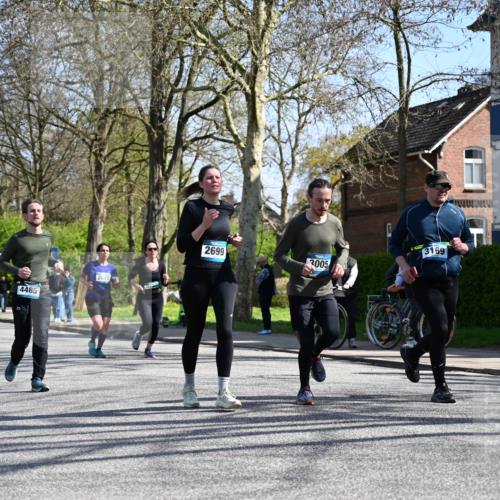 12.04.2026 - 45. Internationalen Wilhelmsburger Insellauf J. Mangold http://msf.ph/oto/9468265 12.04.2026 11:08:59 Ziel 4371, 3748, 3701, 2050, 4406, 3169, 2699, 3005, 5629, 2620, 2601, 4485, 3333, 2612, 3382, 4081, 3383, 2238 meine-sportfotos.de