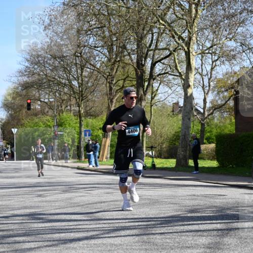 12.04.2026 - 45. Internationalen Wilhelmsburger Insellauf J. Mangold http://msf.ph/oto/9468293 12.04.2026 11:09:03 Ziel 4371, 3748, 3701, 2050, 4406, 3169, 2699, 3005, 5629, 2620, 2601, 4485, 3333, 2612, 2612, 3382, 4081, 3383, 2238, 2321 meine-sportfotos.de