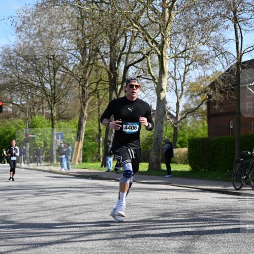 12.04.2026 - 45. Internationalen Wilhelmsburger Insellauf J. Mangold http://msf.ph/oto/9468300 12.04.2026 11:09:03 Ziel 4371, 3748, 3701, 2050, 4406, 3169, 2699, 3005, 5629, 2620, 2601, 4485, 3333, 2612, 2612, 3382, 4081, 3383, 2238, 2321 meine-sportfotos.de