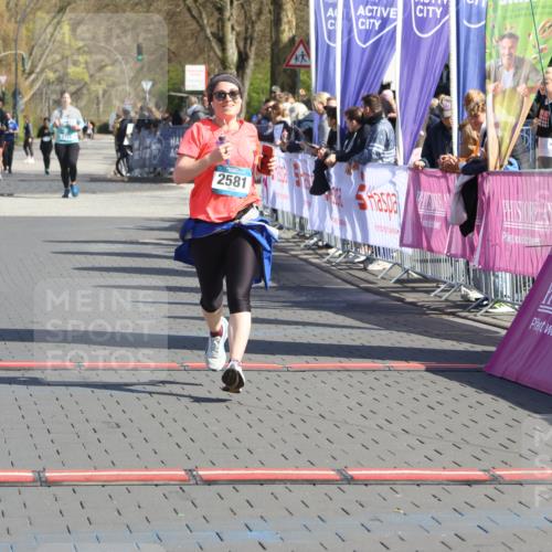 12.04.2026 - 45. Internationalen Wilhelmsburger Insellauf Strokosch-Dieckow http://msf.ph/oto/9468380 12.04.2026 11:20:04 Ziel 2581 meine-sportfotos.de