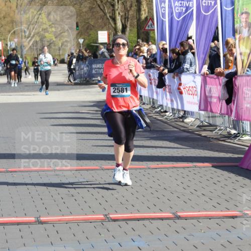 12.04.2026 - 45. Internationalen Wilhelmsburger Insellauf Strokosch-Dieckow http://msf.ph/oto/9468394 12.04.2026 11:20:04 Ziel 2581 meine-sportfotos.de