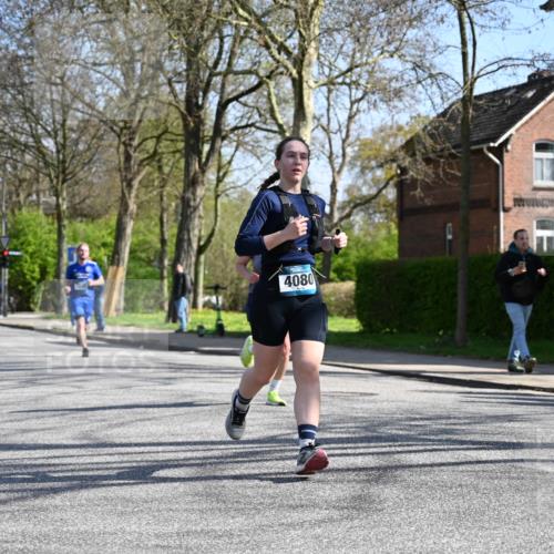 12.04.2026 - 45. Internationalen Wilhelmsburger Insellauf J. Mangold http://msf.ph/oto/9468429 12.04.2026 11:09:53 Ziel 5367, 3688, 4080, 3335, 3833, 4251, 3077, 5651, 5851, 2336, 2528, 3239, 3239, 2859, 2811, 2346 meine-sportfotos.de