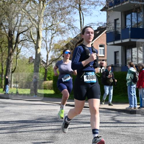 12.04.2026 - 45. Internationalen Wilhelmsburger Insellauf J. Mangold http://msf.ph/oto/9468441 12.04.2026 11:09:53 Ziel 5367, 3688, 4080, 3335, 3833, 4251, 3077, 5651, 5851, 2336, 2528, 3239, 3239, 2859, 2811, 2346 meine-sportfotos.de