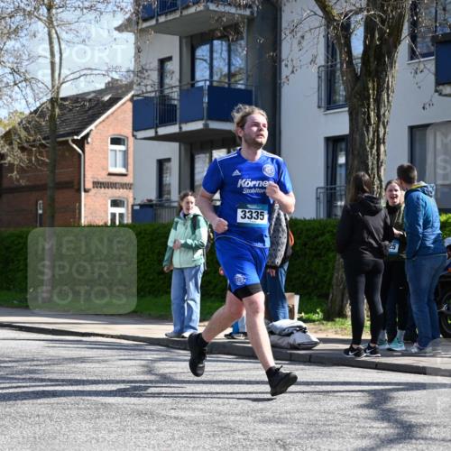 12.04.2026 - 45. Internationalen Wilhelmsburger Insellauf J. Mangold http://msf.ph/oto/9468446 12.04.2026 11:09:58 Ziel 3688, 4080, 3335, 3833, 4251, 3077, 5651, 5851, 2336, 2528, 3239, 2859, 2811, 2346, 3884, 3847, 3832, 2199, 3715 meine-sportfotos.de