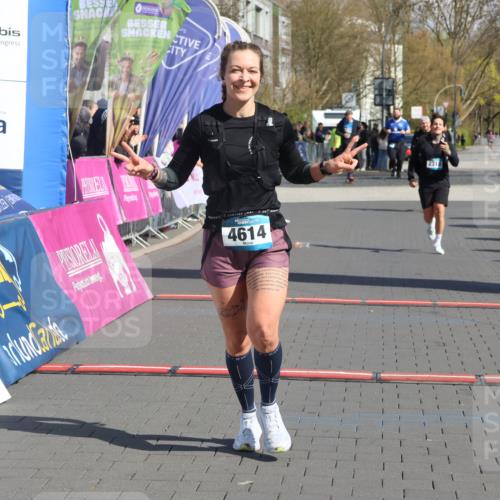 12.04.2026 - 45. Internationalen Wilhelmsburger Insellauf Strokosch-Dieckow http://msf.ph/oto/9468465 12.04.2026 11:20:16 Ziel 2788, 4614, 2318 meine-sportfotos.de