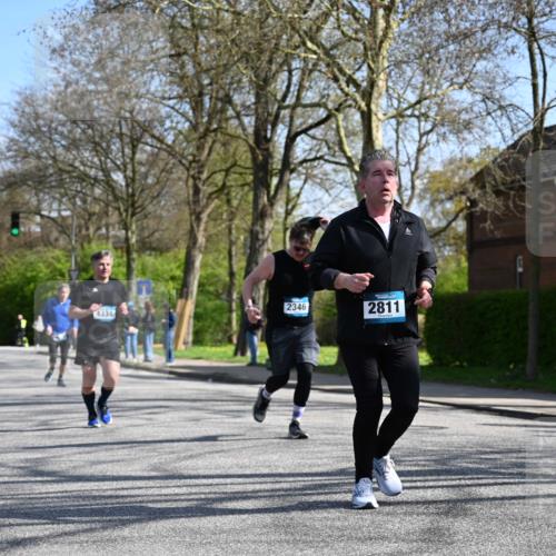 12.04.2026 - 45. Internationalen Wilhelmsburger Insellauf J. Mangold http://msf.ph/oto/9468537 12.04.2026 11:10:20 Ziel 2336, 2528, 3239, 2859, 2811, 2346, 3884, 3847, 3832, 2199, 3715, 2585, 4334, 3507, 3913, 2208, 2539, 2513, 2590, 2576 meine-sportfotos.de