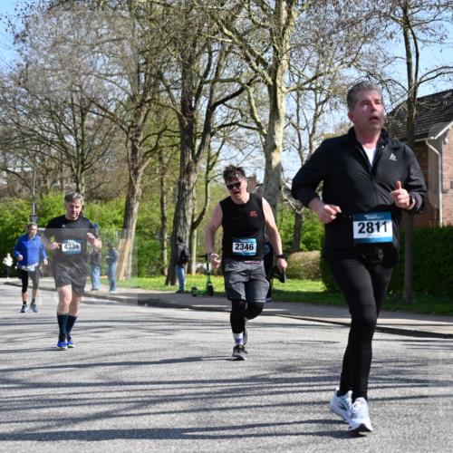 12.04.2026 - 45. Internationalen Wilhelmsburger Insellauf J. Mangold http://msf.ph/oto/9468543 12.04.2026 11:10:21 Ziel 2336, 2528, 3239, 2859, 2811, 2346, 3884, 3847, 3832, 2199, 3715, 2585, 4334, 3507, 3913, 2208, 2539, 2513, 2590, 2576 meine-sportfotos.de