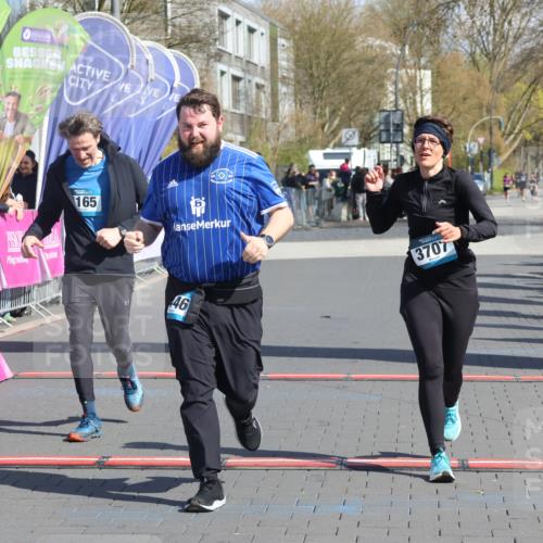 12.04.2026 - 45. Internationalen Wilhelmsburger Insellauf Strokosch-Dieckow http://msf.ph/oto/9468557 12.04.2026 11:20:27 Ziel 4058, 3707, 4446, 4165 meine-sportfotos.de