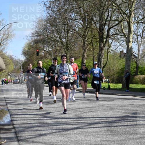 12.04.2026 - 45. Internationalen Wilhelmsburger Insellauf J. Mangold http://msf.ph/oto/9468598 12.04.2026 11:10:30 Ziel 3239, 2859, 2811, 2346, 3884, 3847, 3832, 2199, 3715, 2585, 4334, 3507, 3913, 2208, 2539, 2513, 2539, 2513, 2590, 2576, 2320, 5616, 2548 meine-sportfotos.de