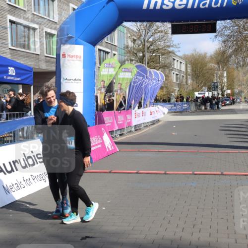 12.04.2026 - 45. Internationalen Wilhelmsburger Insellauf Strokosch-Dieckow http://msf.ph/oto/9468603 12.04.2026 11:20:32 Ziel  meine-sportfotos.de