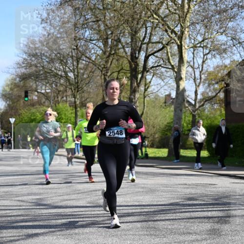12.04.2026 - 45. Internationalen Wilhelmsburger Insellauf J. Mangold http://msf.ph/oto/9468659 12.04.2026 11:11:01 Ziel 2320, 5616, 2548, 2673, 2326, 2326, 4633, 2867, 3658, 2868, 3758, 3758, 4252, 4744, 4430, 2644 meine-sportfotos.de