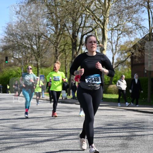 12.04.2026 - 45. Internationalen Wilhelmsburger Insellauf J. Mangold http://msf.ph/oto/9468668 12.04.2026 11:11:01 Ziel 2320, 5616, 2548, 2673, 2326, 2326, 4633, 2867, 3658, 2868, 3758, 3758, 4252, 4744, 4430, 2644 meine-sportfotos.de