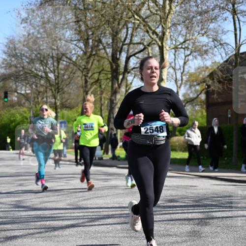 12.04.2026 - 45. Internationalen Wilhelmsburger Insellauf J. Mangold http://msf.ph/oto/9468670 12.04.2026 11:11:02 Ziel 2320, 5616, 2548, 2673, 2326, 4633, 4633, 2867, 3658, 2868, 3758, 4252, 4252, 4744, 4430, 2644, 3112, 2725 meine-sportfotos.de