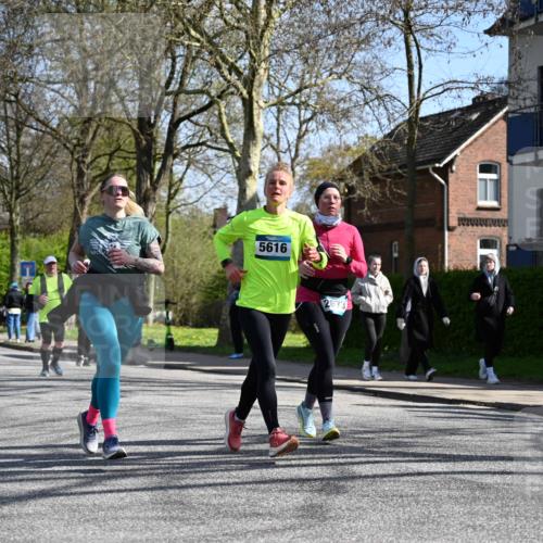 12.04.2026 - 45. Internationalen Wilhelmsburger Insellauf J. Mangold http://msf.ph/oto/9468683 12.04.2026 11:11:03 Ziel 2320, 5616, 2548, 2673, 2326, 4633, 2867, 3658, 2868, 3758, 4252, 4744, 4430, 2644, 3112, 2725, 2770 meine-sportfotos.de