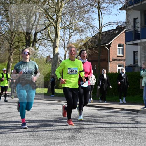 12.04.2026 - 45. Internationalen Wilhelmsburger Insellauf J. Mangold http://msf.ph/oto/9468685 12.04.2026 11:11:03 Ziel 2320, 5616, 2548, 2673, 2326, 4633, 2867, 3658, 2868, 3758, 4252, 4744, 4430, 2644, 3112, 2725, 2770 meine-sportfotos.de