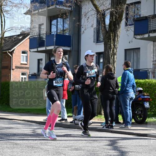 12.04.2026 - 45. Internationalen Wilhelmsburger Insellauf J. Mangold http://msf.ph/oto/9468706 12.04.2026 11:11:12 Ziel 2320, 5616, 2548, 2673, 2326, 4633, 2867, 3658, 2868, 3758, 4252, 4744, 4430, 2644, 4430, 2644, 3112, 2725, 2770, 3029, 3028 meine-sportfotos.de