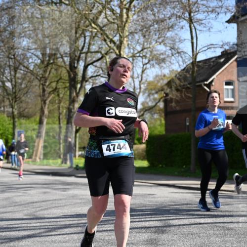 12.04.2026 - 45. Internationalen Wilhelmsburger Insellauf J. Mangold http://msf.ph/oto/9468734 12.04.2026 11:11:19 Ziel 2673, 2326, 4633, 2867, 3658, 2868, 3758, 4252, 4744, 4430, 2644, 3112, 2725, 2770, 3029, 3028, 3751, 4920, 3046 meine-sportfotos.de