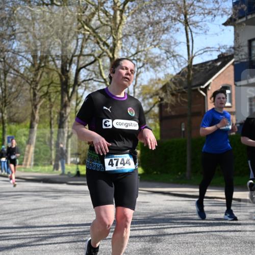 12.04.2026 - 45. Internationalen Wilhelmsburger Insellauf J. Mangold http://msf.ph/oto/9468735 12.04.2026 11:11:19 Ziel 2673, 2326, 4633, 2867, 3658, 2868, 3758, 4252, 4744, 4430, 2644, 3112, 2725, 2770, 3029, 3028, 3751, 4920, 3046 meine-sportfotos.de