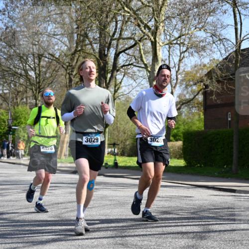 12.04.2026 - 45. Internationalen Wilhelmsburger Insellauf J. Mangold http://msf.ph/oto/9468775 12.04.2026 11:11:44 Ziel 4430, 2644, 3112, 2725, 2770, 3029, 3028, 3751, 4920, 3046, 2817, 2916, 4971, 2489, 3844, 5741, 2668, 2816, 2918, 3589, 2135 meine-sportfotos.de