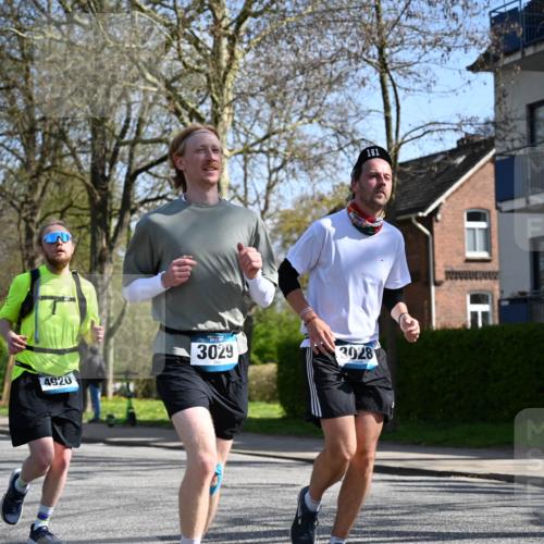 12.04.2026 - 45. Internationalen Wilhelmsburger Insellauf J. Mangold http://msf.ph/oto/9468790 12.04.2026 11:11:45 Ziel 4430, 2644, 3112, 2725, 2770, 3029, 3028, 3751, 4920, 3046, 2817, 2916, 4971, 2489, 3844, 2489, 3844, 5741, 2668, 2816, 2918, 3589, 2135 meine-sportfotos.de