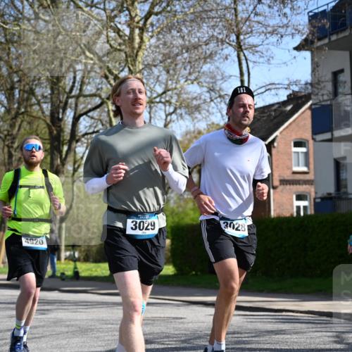 12.04.2026 - 45. Internationalen Wilhelmsburger Insellauf J. Mangold http://msf.ph/oto/9468791 12.04.2026 11:11:45 Ziel 4430, 2644, 3112, 2725, 2770, 3029, 3028, 3751, 4920, 3046, 2817, 2916, 4971, 2489, 3844, 2489, 3844, 5741, 2668, 2816, 2918, 3589, 2135 meine-sportfotos.de