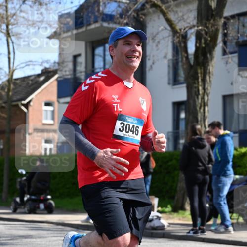 12.04.2026 - 45. Internationalen Wilhelmsburger Insellauf J. Mangold http://msf.ph/oto/9468822 12.04.2026 11:11:53 Ziel 3029, 3028, 3751, 4920, 3046, 2817, 2916, 4971, 2489, 3844, 5741, 2668, 2816, 2918, 3589, 3589, 2135 meine-sportfotos.de