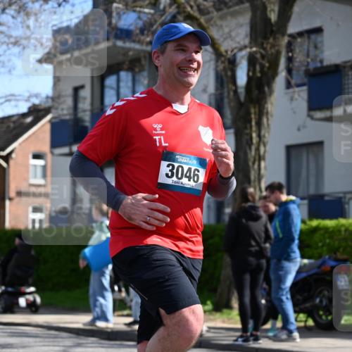 12.04.2026 - 45. Internationalen Wilhelmsburger Insellauf J. Mangold http://msf.ph/oto/9468823 12.04.2026 11:11:53 Ziel 3029, 3028, 3751, 4920, 3046, 2817, 2916, 4971, 2489, 3844, 5741, 2668, 2816, 2918, 3589, 3589, 2135 meine-sportfotos.de