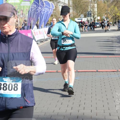 12.04.2026 - 45. Internationalen Wilhelmsburger Insellauf Strokosch-Dieckow http://msf.ph/oto/9468850 12.04.2026 11:21:56 Ziel 3537, 3205 meine-sportfotos.de