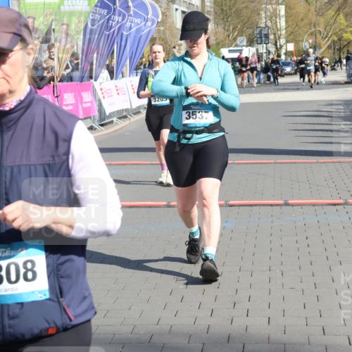 12.04.2026 - 45. Internationalen Wilhelmsburger Insellauf Strokosch-Dieckow http://msf.ph/oto/9468855 12.04.2026 11:21:56 Ziel 3537, 3205 meine-sportfotos.de