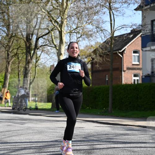 12.04.2026 - 45. Internationalen Wilhelmsburger Insellauf J. Mangold http://msf.ph/oto/9468857 12.04.2026 11:12:02 Ziel 3751, 4920, 3046, 2817, 2916, 4971, 2489, 3844, 5741, 2668, 2816, 2918, 3589, 2135, 2435, 3517, 2739, 3003, 2753 meine-sportfotos.de