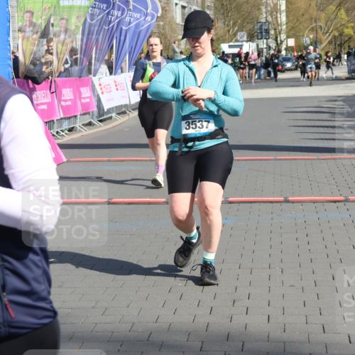 12.04.2026 - 45. Internationalen Wilhelmsburger Insellauf Strokosch-Dieckow http://msf.ph/oto/9468862 12.04.2026 11:21:56 Ziel 3537, 3205 meine-sportfotos.de