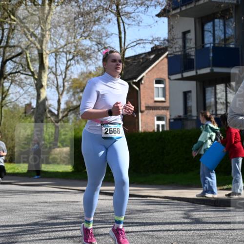 12.04.2026 - 45. Internationalen Wilhelmsburger Insellauf J. Mangold http://msf.ph/oto/9468893 12.04.2026 11:12:08 Ziel 3046, 2817, 2916, 4971, 2489, 3844, 5741, 2668, 2816, 2918, 3589, 2135, 2135, 2435, 3517, 3517, 2739, 3003, 2753, 2272, 3718, 3405 meine-sportfotos.de