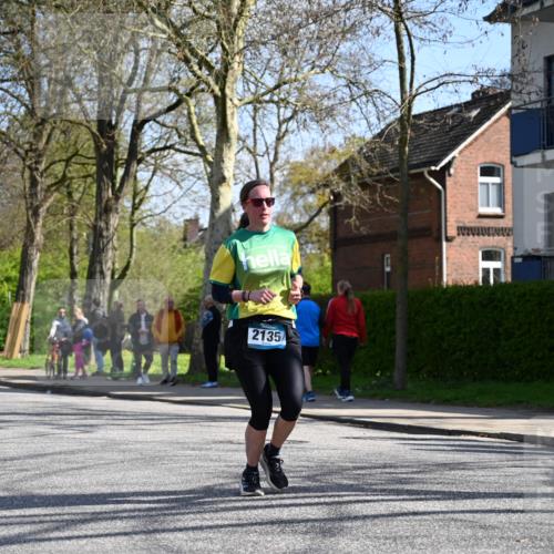 12.04.2026 - 45. Internationalen Wilhelmsburger Insellauf J. Mangold http://msf.ph/oto/9468903 12.04.2026 11:12:17 Ziel 4971, 2489, 3844, 5741, 2668, 2816, 2918, 3589, 2135, 2435, 3517, 2739, 3003, 2753, 2272, 3718, 3405, 3718, 3405 meine-sportfotos.de