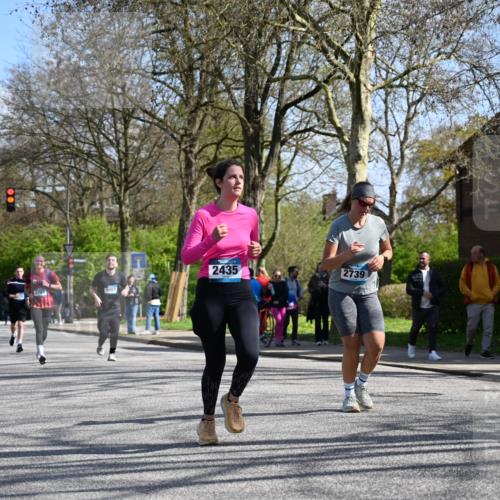 12.04.2026 - 45. Internationalen Wilhelmsburger Insellauf J. Mangold http://msf.ph/oto/9468922 12.04.2026 11:12:27 Ziel 2816, 2918, 3589, 2135, 2435, 3517, 2739, 3003, 2753, 2272, 3718, 3405 meine-sportfotos.de
