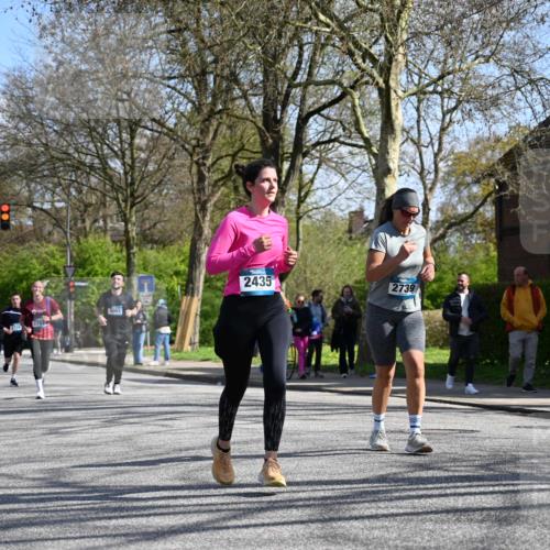 12.04.2026 - 45. Internationalen Wilhelmsburger Insellauf J. Mangold http://msf.ph/oto/9468924 12.04.2026 11:12:27 Ziel 2816, 2918, 3589, 2135, 2435, 3517, 2739, 3003, 2753, 2272, 3718, 3405 meine-sportfotos.de