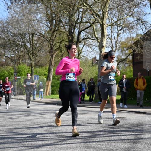 12.04.2026 - 45. Internationalen Wilhelmsburger Insellauf J. Mangold http://msf.ph/oto/9468925 12.04.2026 11:12:27 Ziel 2816, 2918, 3589, 2135, 2435, 3517, 2739, 3003, 2753, 2272, 3718, 3405 meine-sportfotos.de