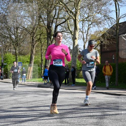 12.04.2026 - 45. Internationalen Wilhelmsburger Insellauf J. Mangold http://msf.ph/oto/9468929 12.04.2026 11:12:27 Ziel 2816, 2918, 3589, 2135, 2435, 3517, 2739, 3003, 2753, 2272, 3718, 3405 meine-sportfotos.de