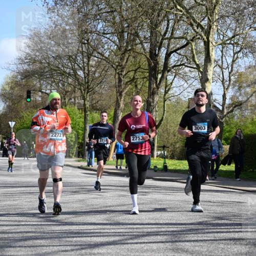 12.04.2026 - 45. Internationalen Wilhelmsburger Insellauf J. Mangold http://msf.ph/oto/9468946 12.04.2026 11:12:31 Ziel 2135, 2435, 3517, 2739, 3003, 2753, 2272, 3718, 3405, 3714 meine-sportfotos.de