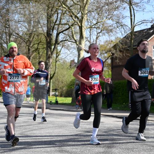 12.04.2026 - 45. Internationalen Wilhelmsburger Insellauf J. Mangold http://msf.ph/oto/9468968 12.04.2026 11:12:33 Ziel 2135, 2435, 3517, 2739, 3003, 2753, 2272, 3718, 3405, 3714, 3703 meine-sportfotos.de