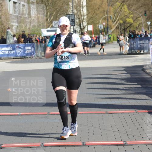 12.04.2026 - 45. Internationalen Wilhelmsburger Insellauf Strokosch-Dieckow http://msf.ph/oto/9469077 12.04.2026 11:22:19 Ziel 2146, 4813 meine-sportfotos.de