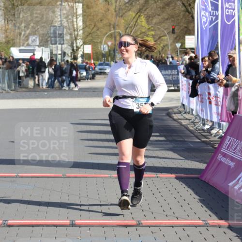 12.04.2026 - 45. Internationalen Wilhelmsburger Insellauf Strokosch-Dieckow http://msf.ph/oto/9469129 12.04.2026 11:22:32 Ziel 3579 meine-sportfotos.de