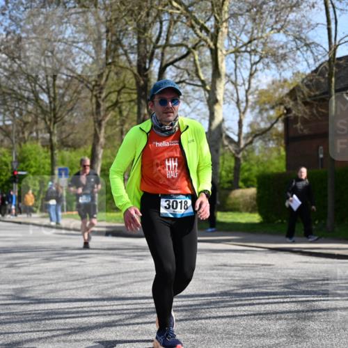12.04.2026 - 45. Internationalen Wilhelmsburger Insellauf J. Mangold http://msf.ph/oto/9469172 12.04.2026 11:14:19 Ziel 3202, 4548, 2404, 4982, 3343, 2452, 3018, 2424, 2565, 3508 meine-sportfotos.de